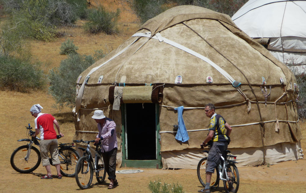 uzbekistan-bike-tour-yurt-camp
